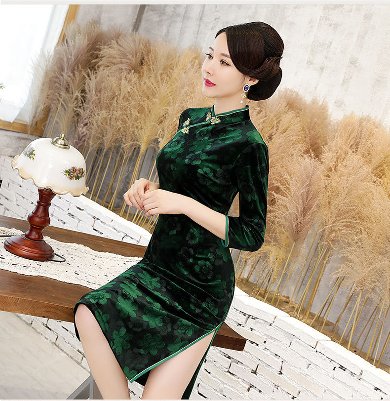 Velvet embossed cheongsam