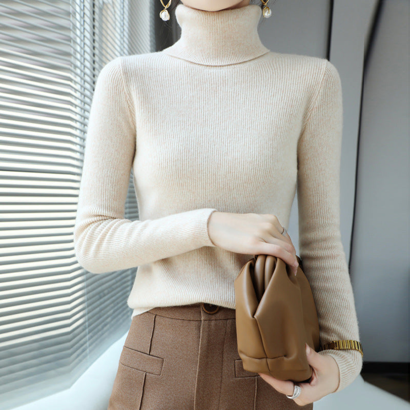 Slim Fit Women's Turtleneck Short Pure Wool Sweater